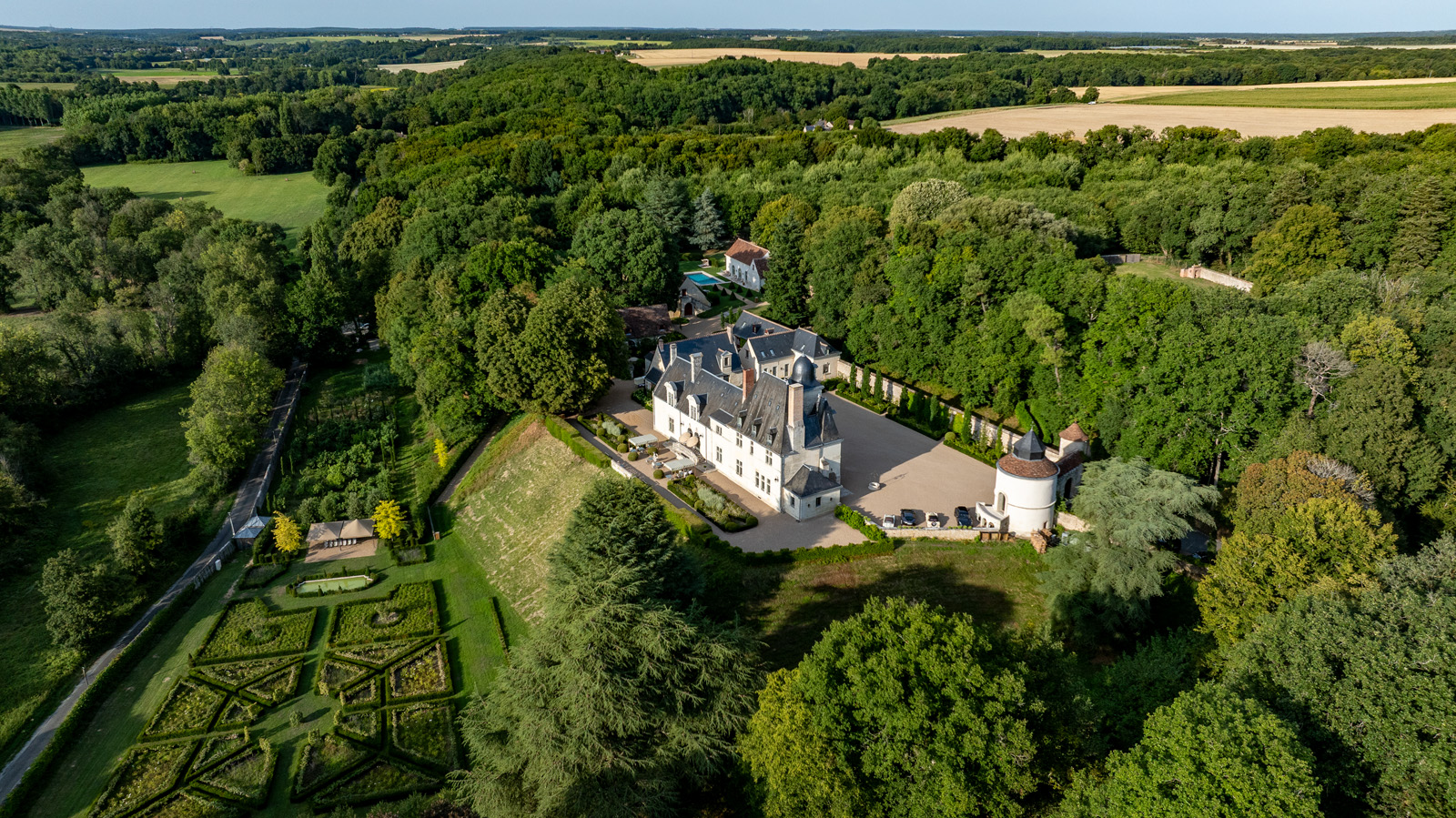 Chateau Louise de la Valliere