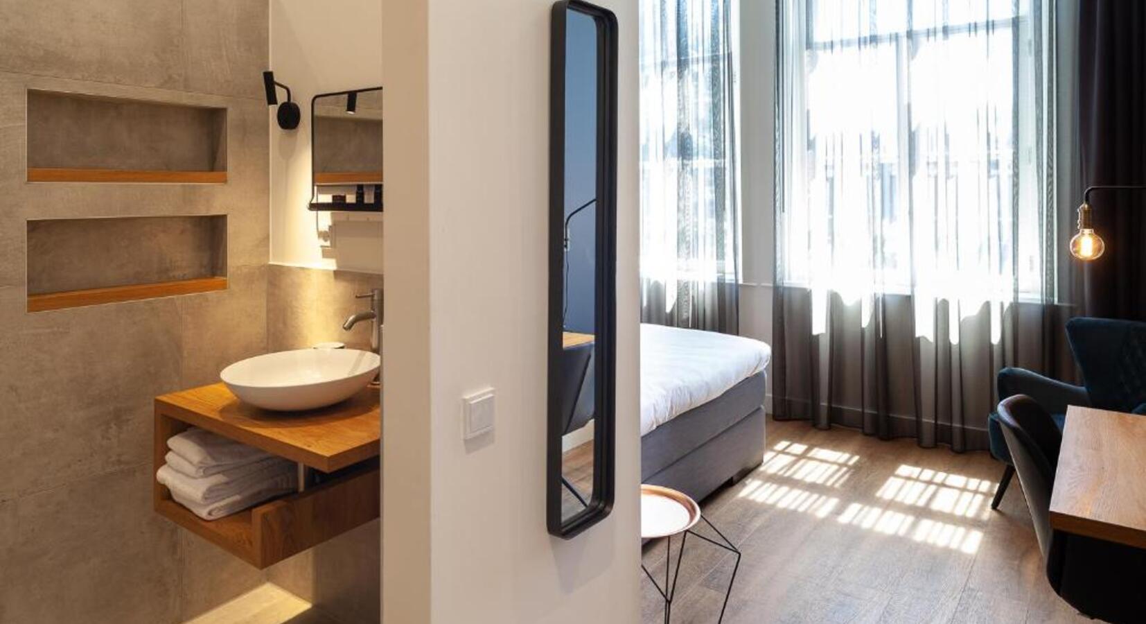 Guestroom details