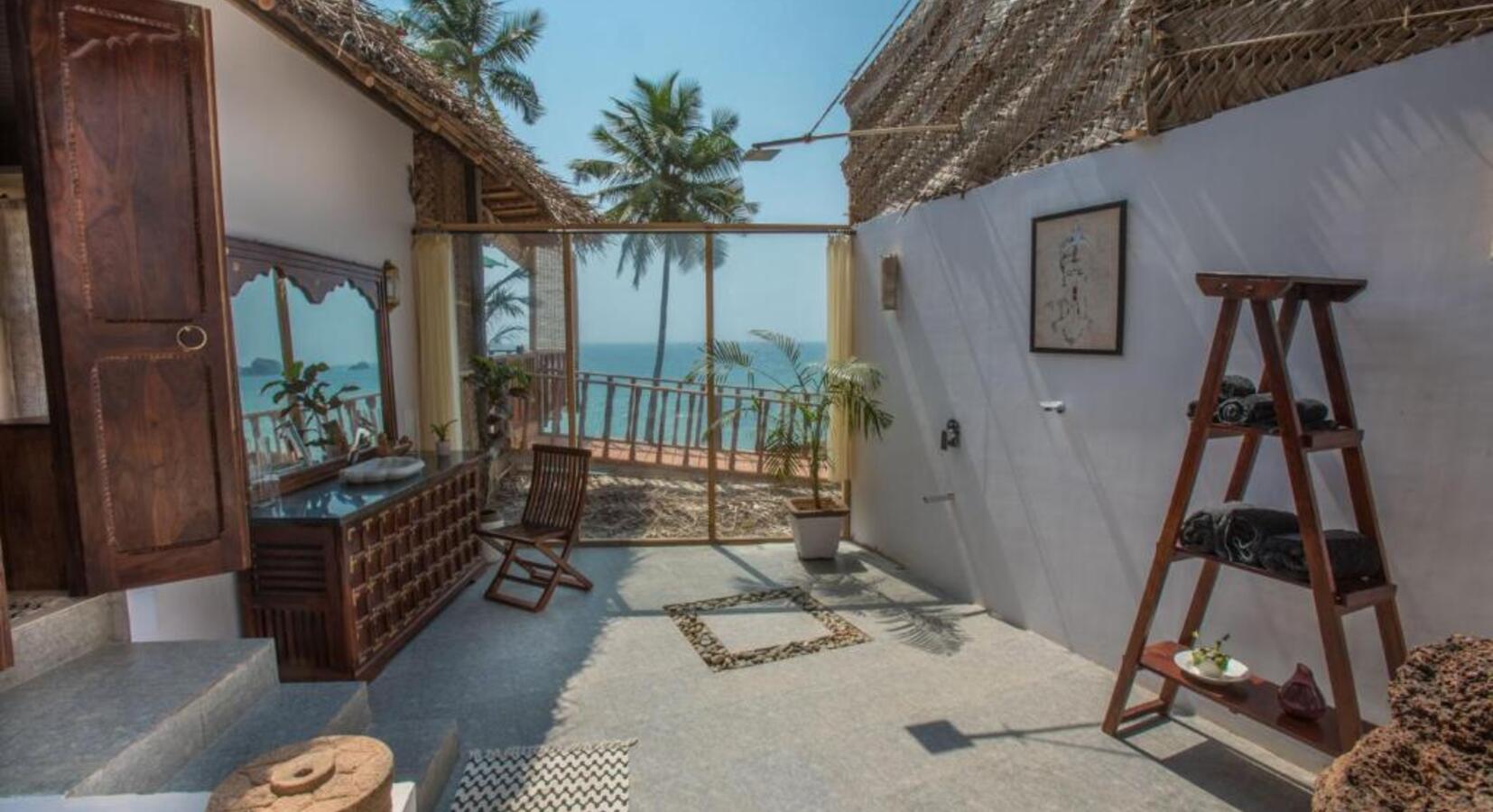 Outdoor Bathroom 