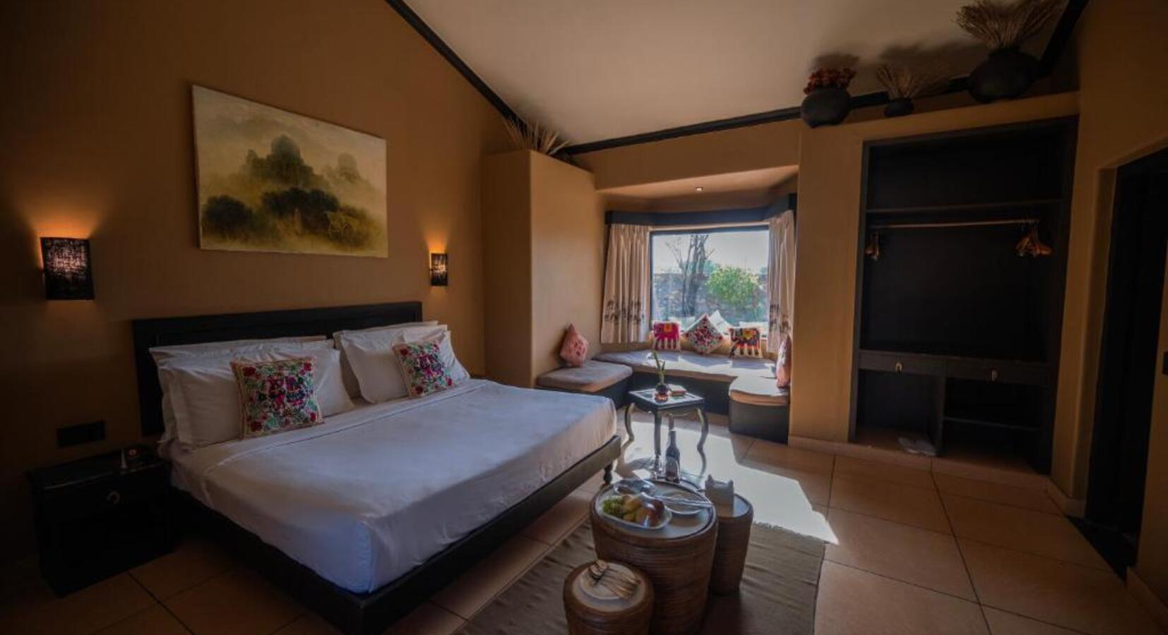 Deluxe Double Bedroom 