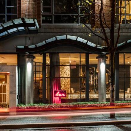 Opus Hotel