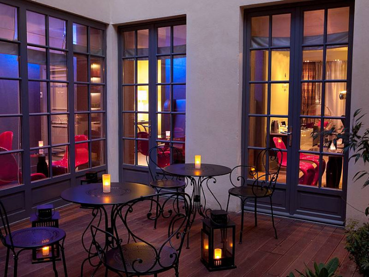 Hotel Le Petit Paris, Paris Review The Hotel Guru