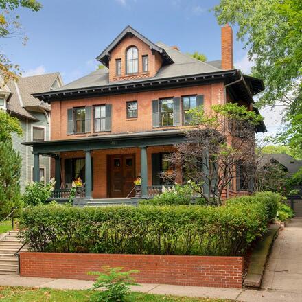 Historic District Bed and Breakfast