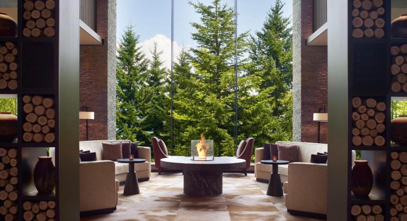 Photo de Higashiyama Niseko Village, A Ritz Carlton Reserve