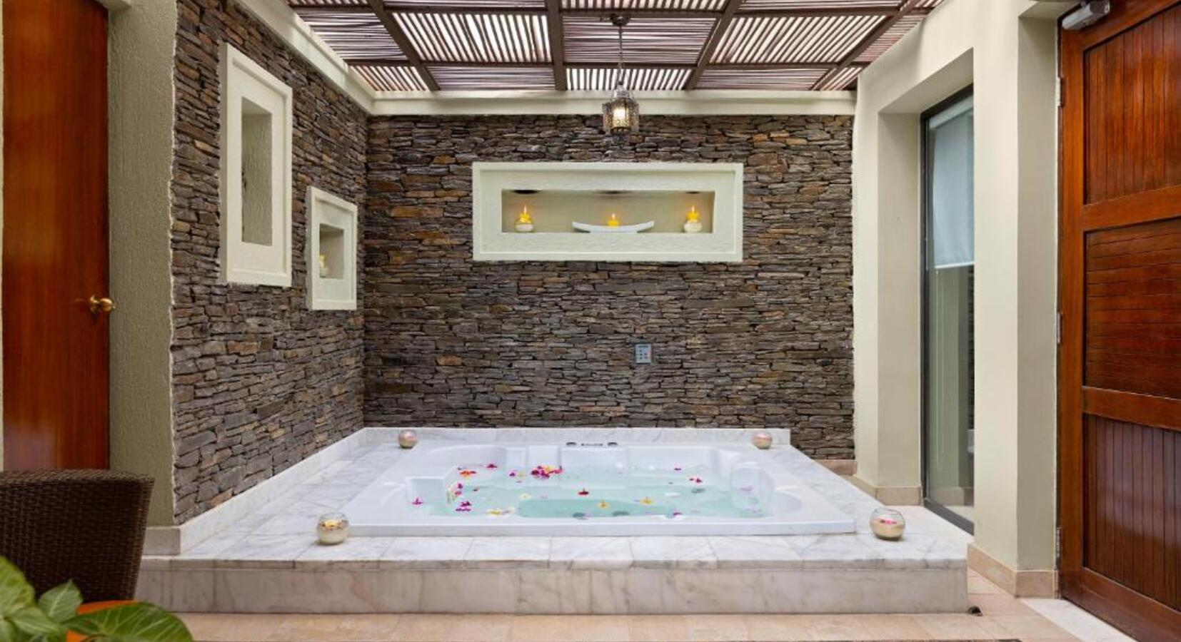 Hot tub