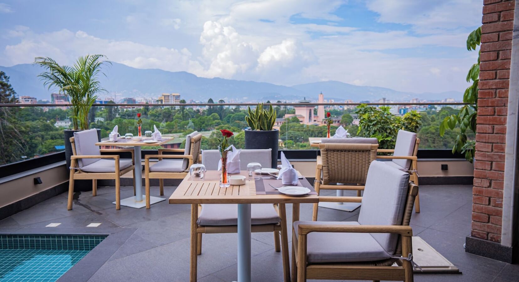 Poolside dining