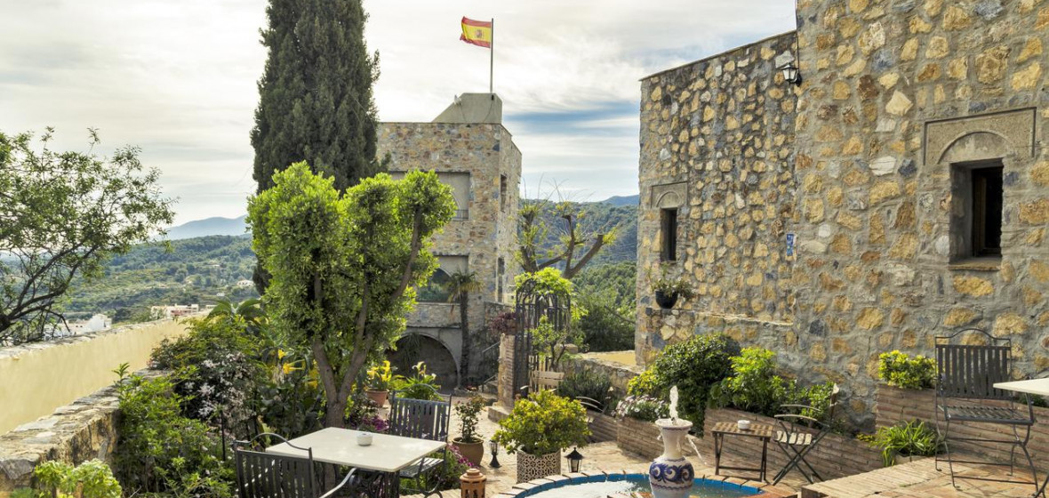 Castillo de Monda, Andalucía (Monda), Spain. Expert ...