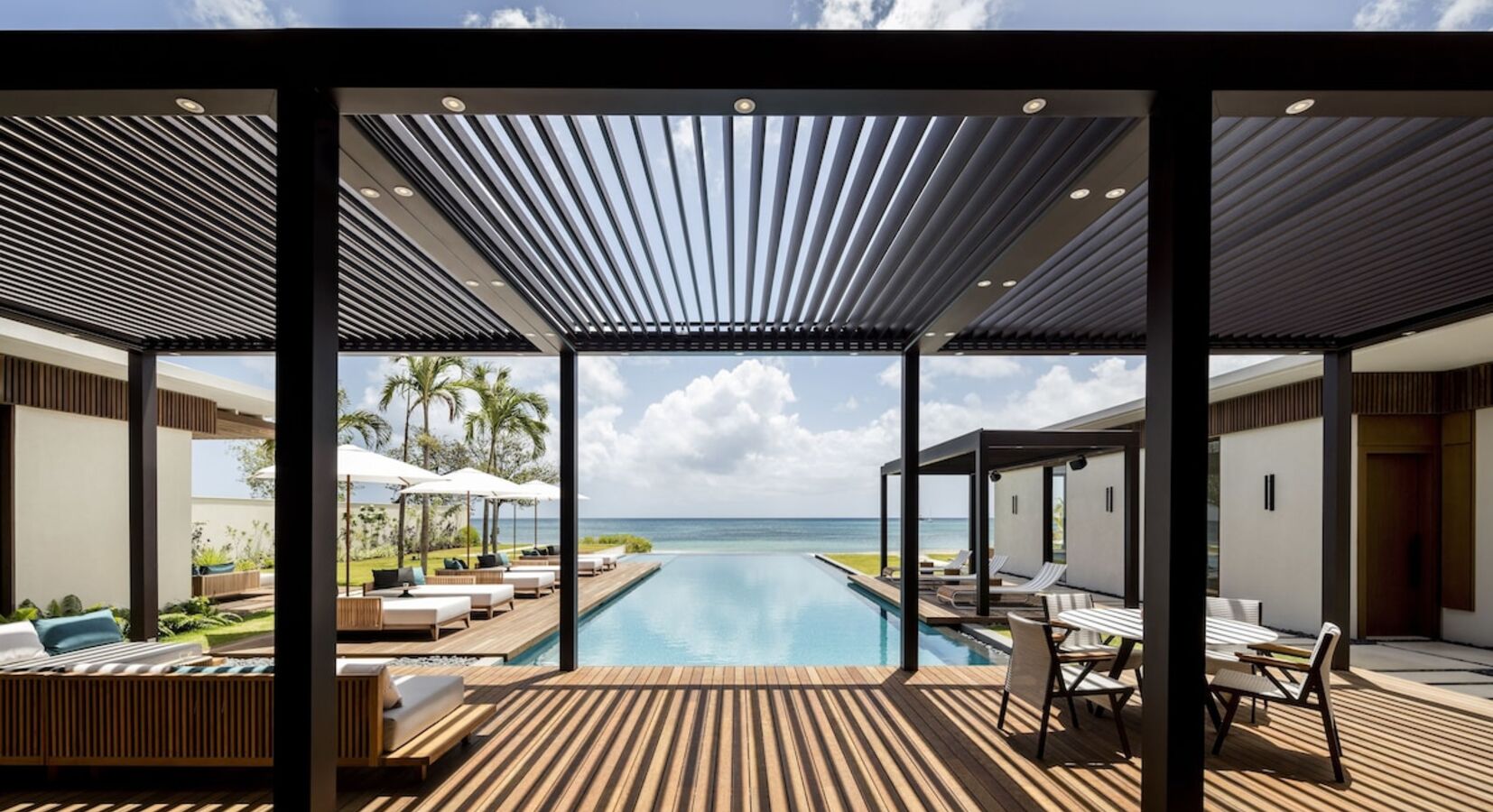 Beachfront Pool Villa