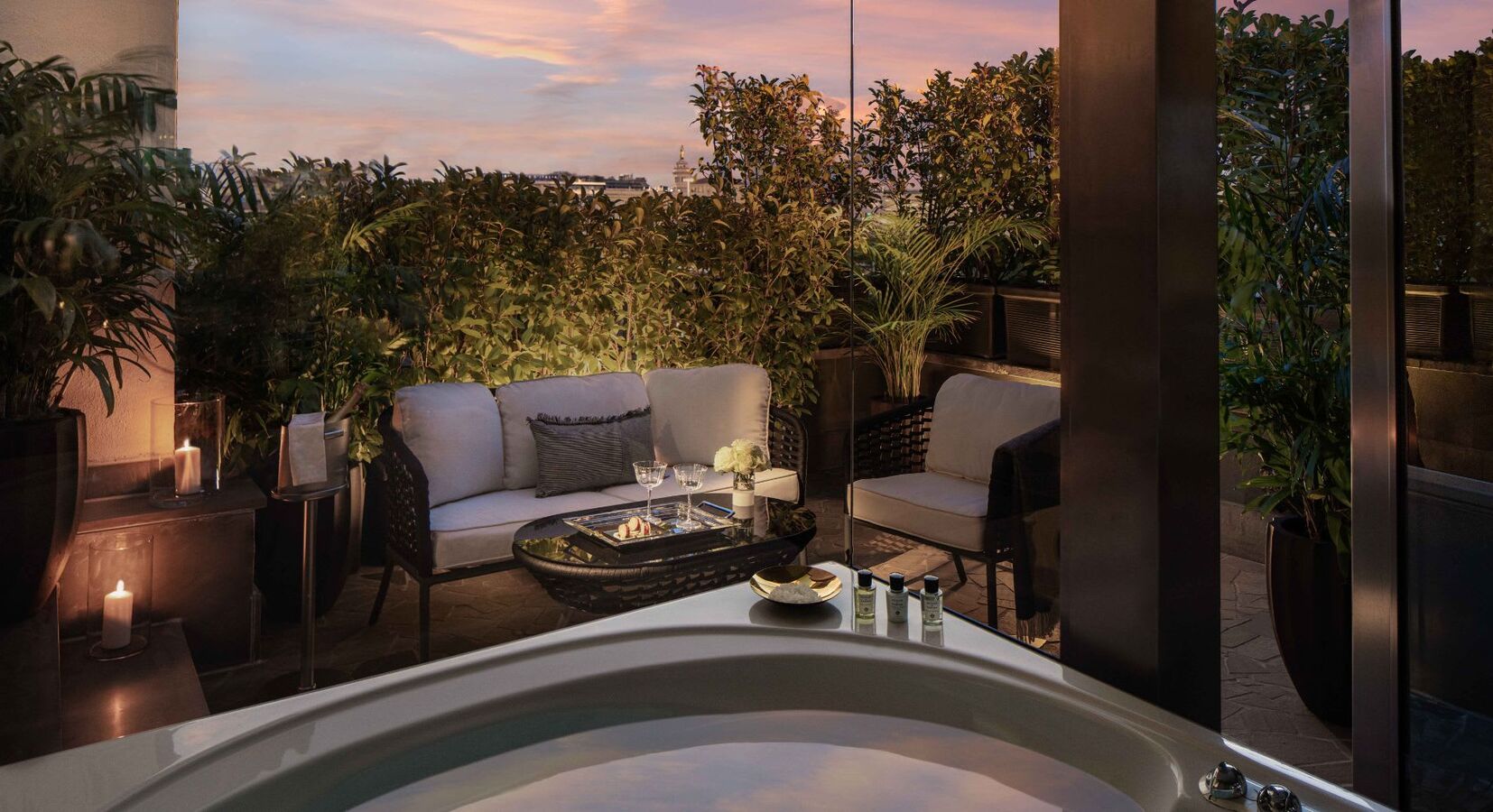 Executive Suite with Terrace and Hot Tub