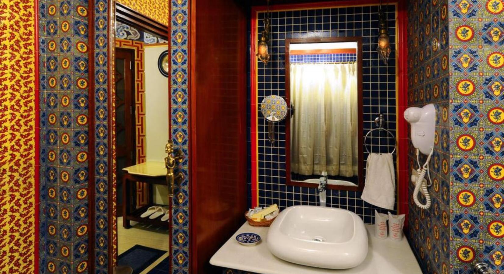 Tiled Bathroom 