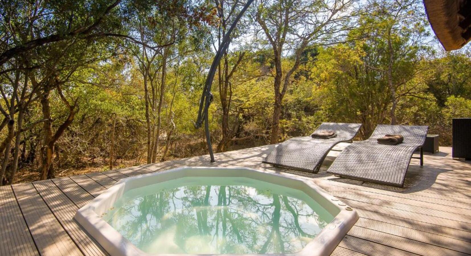 Private plunge pool