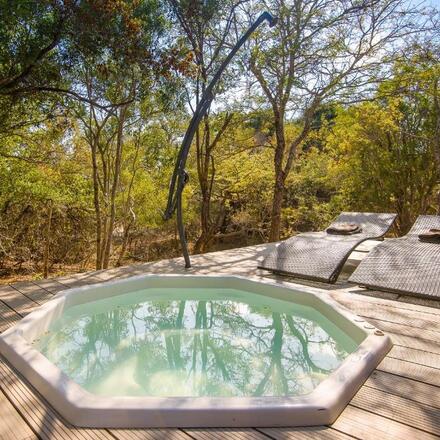 Private plunge pool