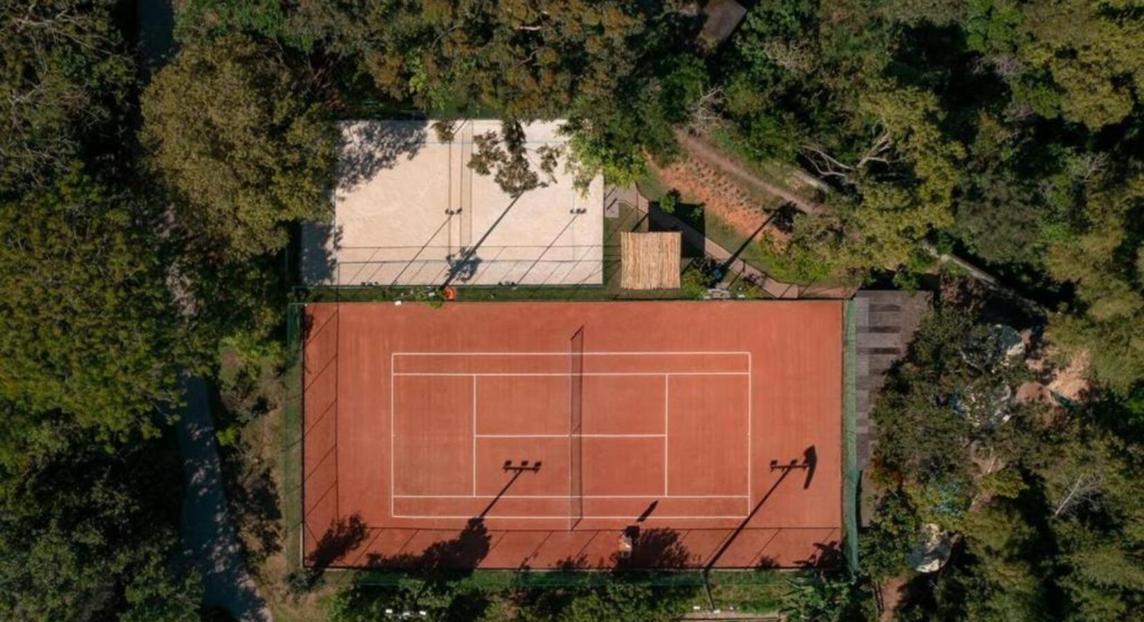 Tennis court