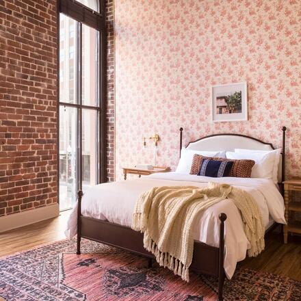 Sonder - The Baronne