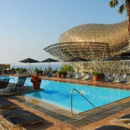 20 des meilleurs hôtels avec piscine à Barcelone