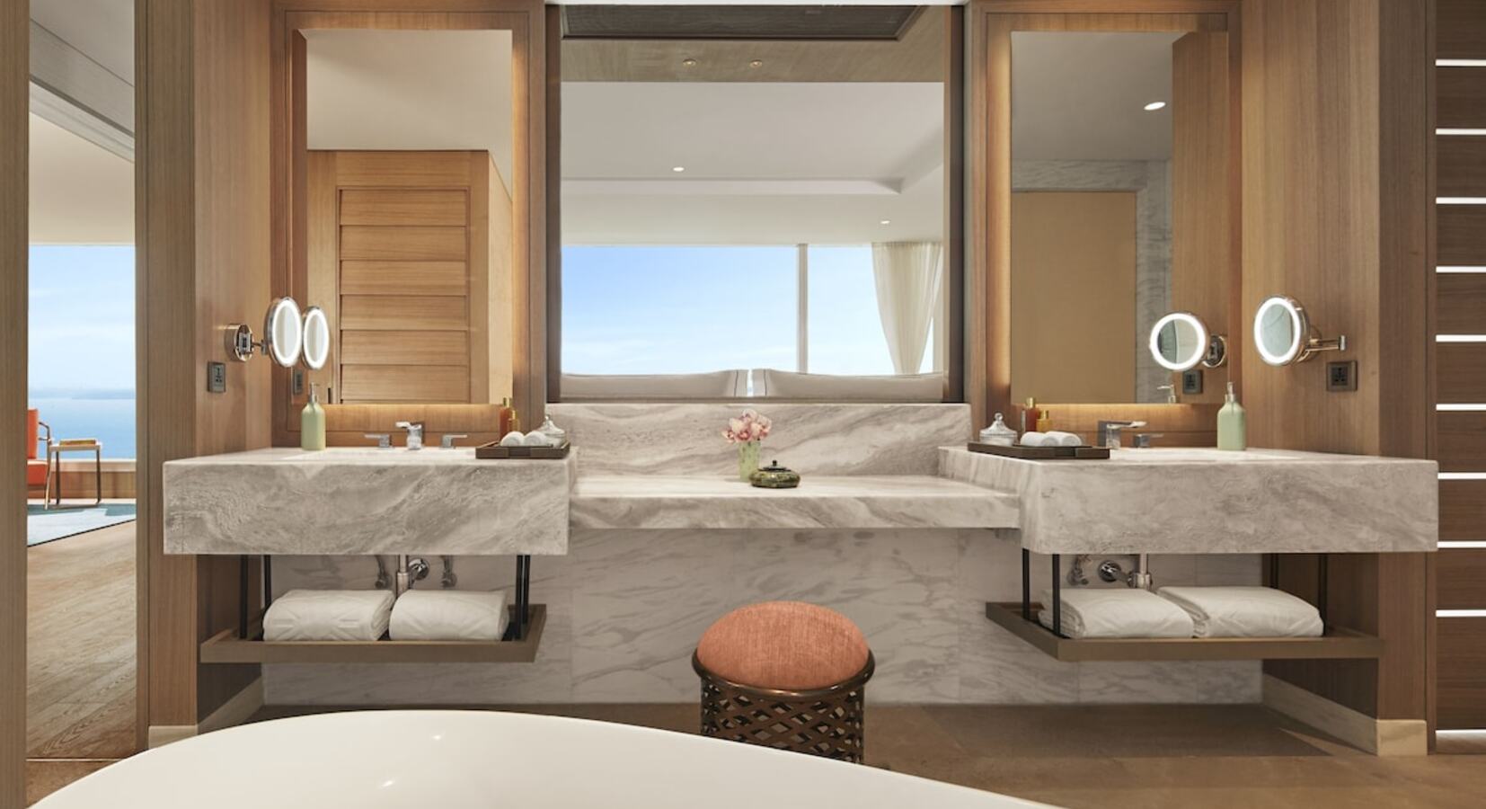 Grand Suite Bathroom