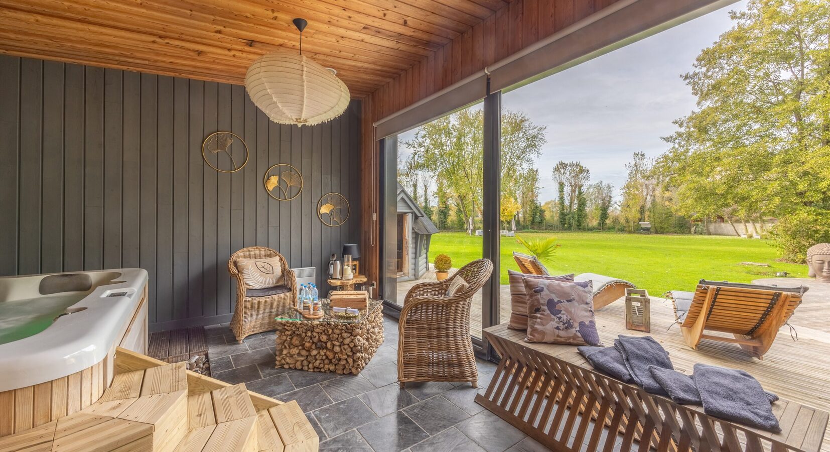 'The Moroccan Ritual' Jacuzzi Area