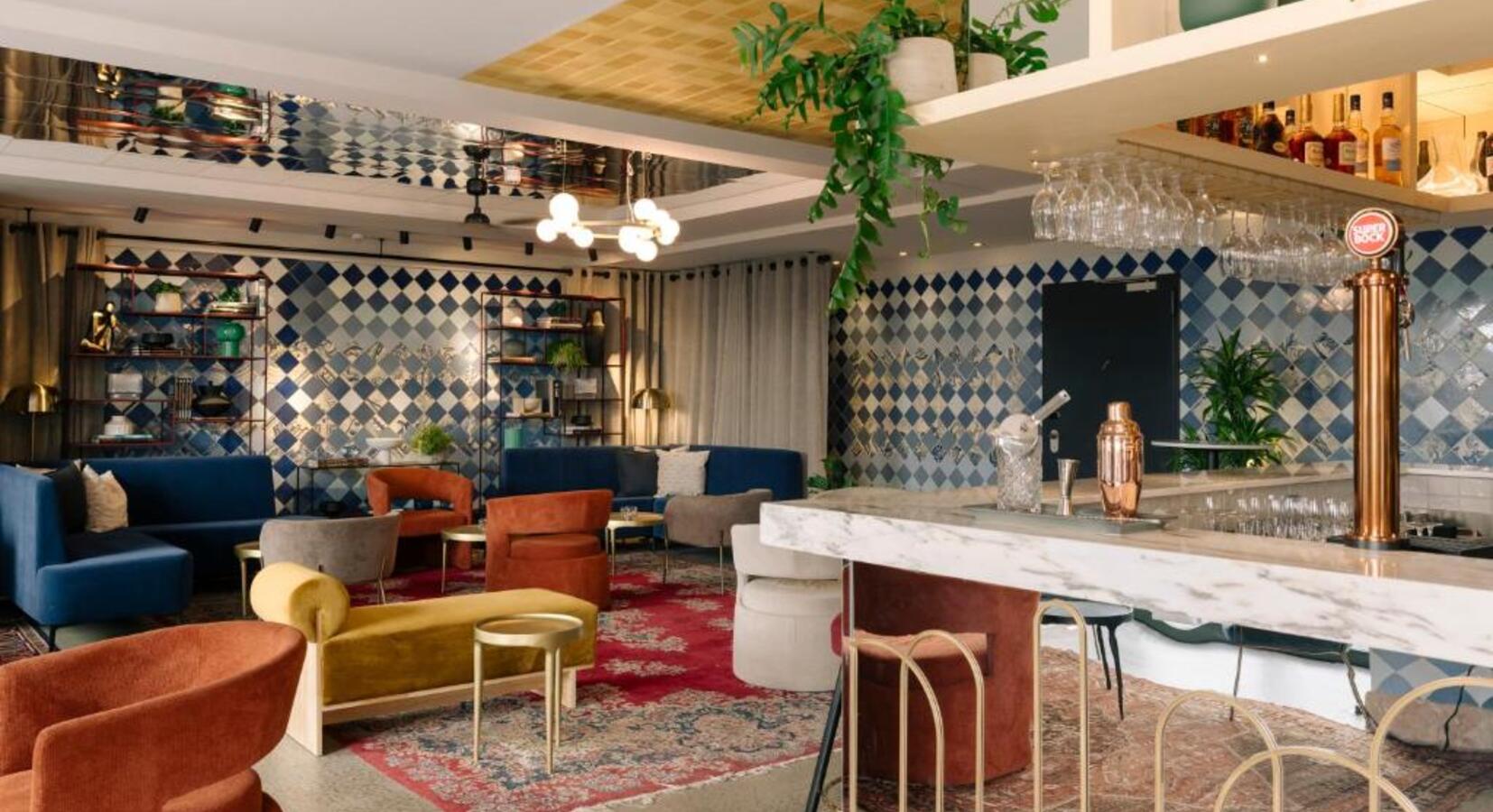 Bar/ Lounge area 
