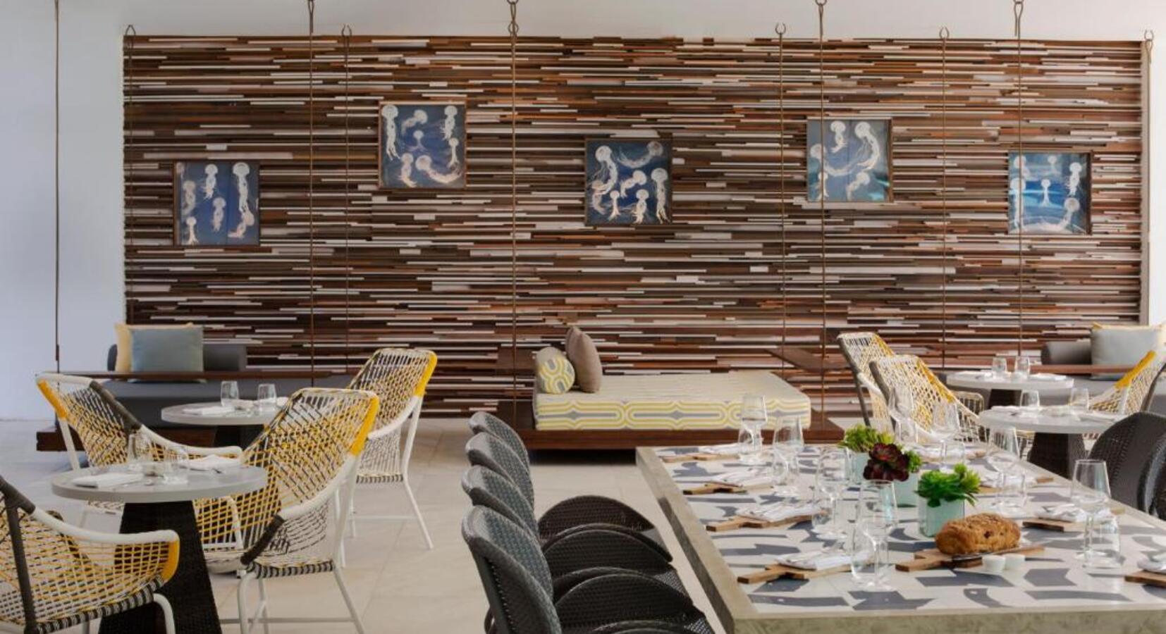 Crust Restaurant