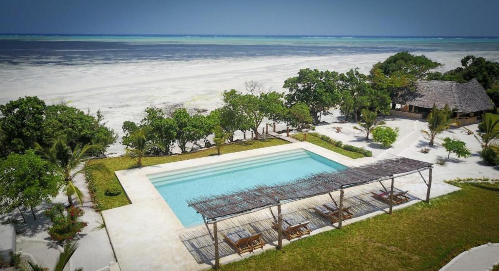Pool area