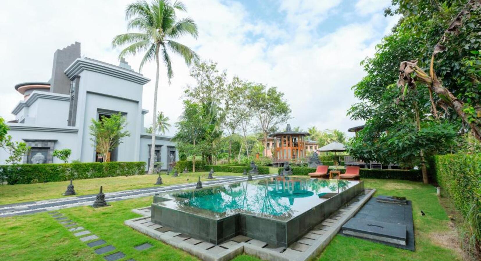 Pool area