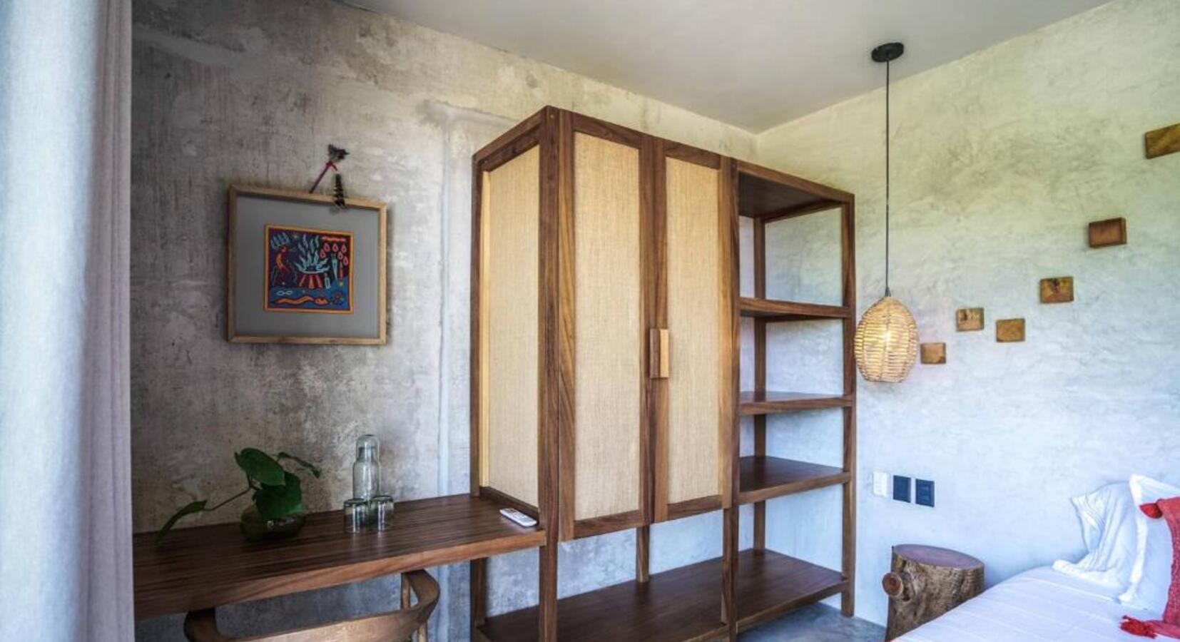 Guestroom details