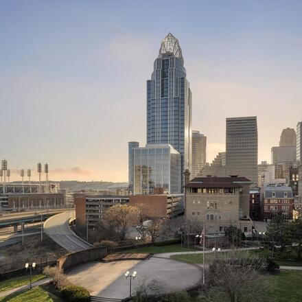 Pet Friendly Hotels in Cincinnati