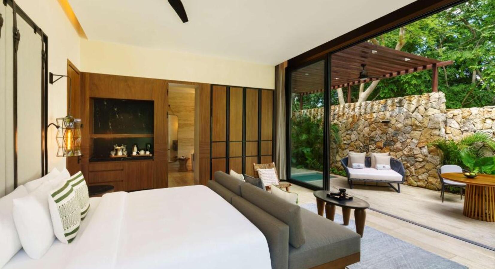 Itza Plunge Pool Suite