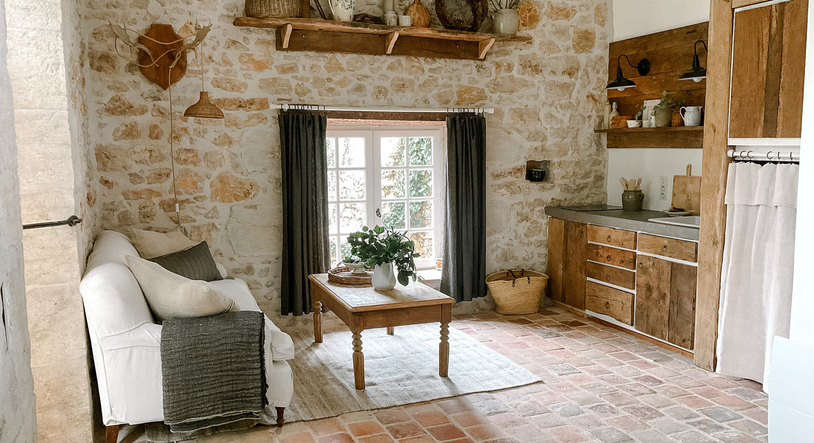 Chapel self catering cottage lounge 