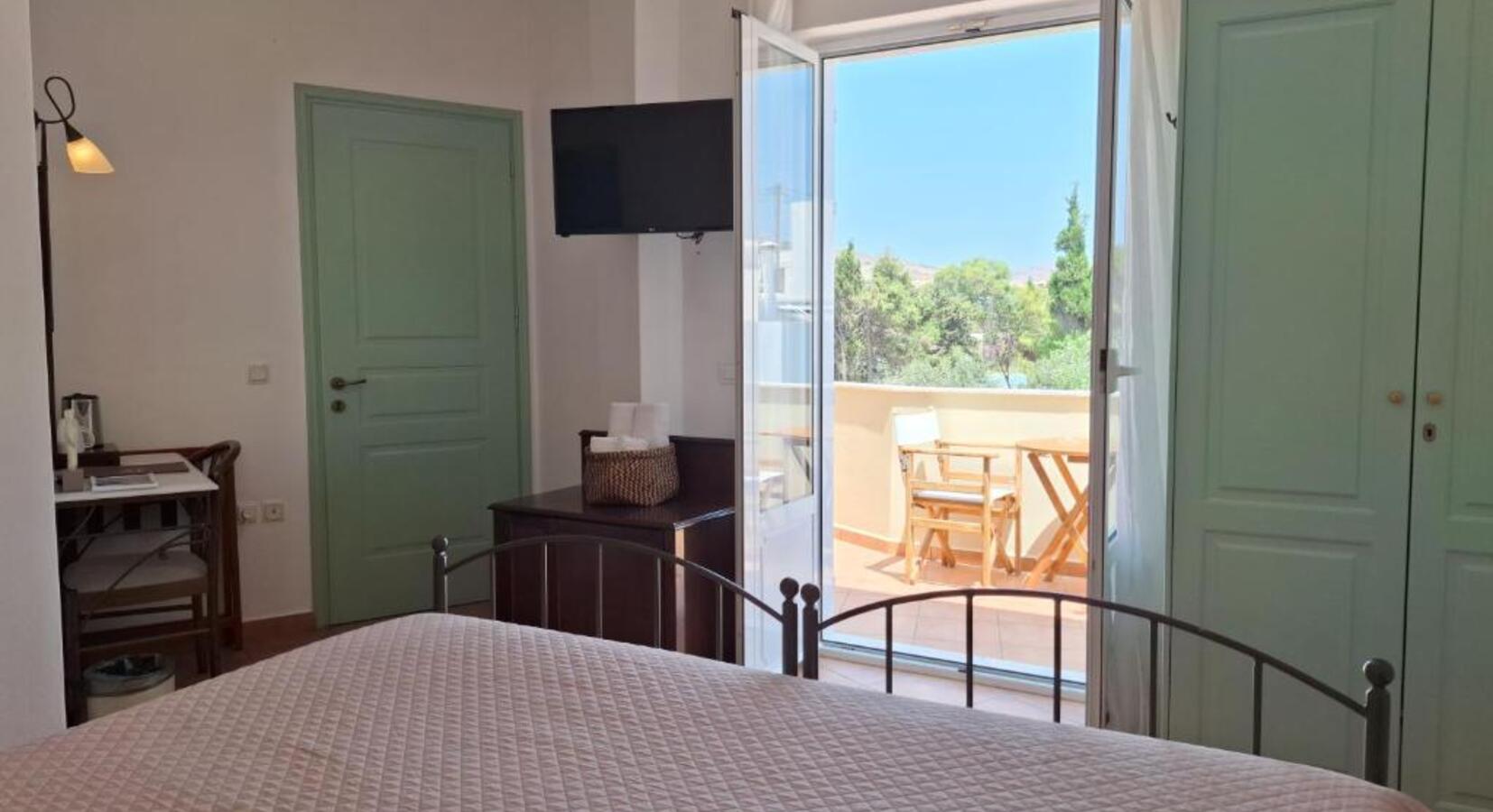 Guestroom details