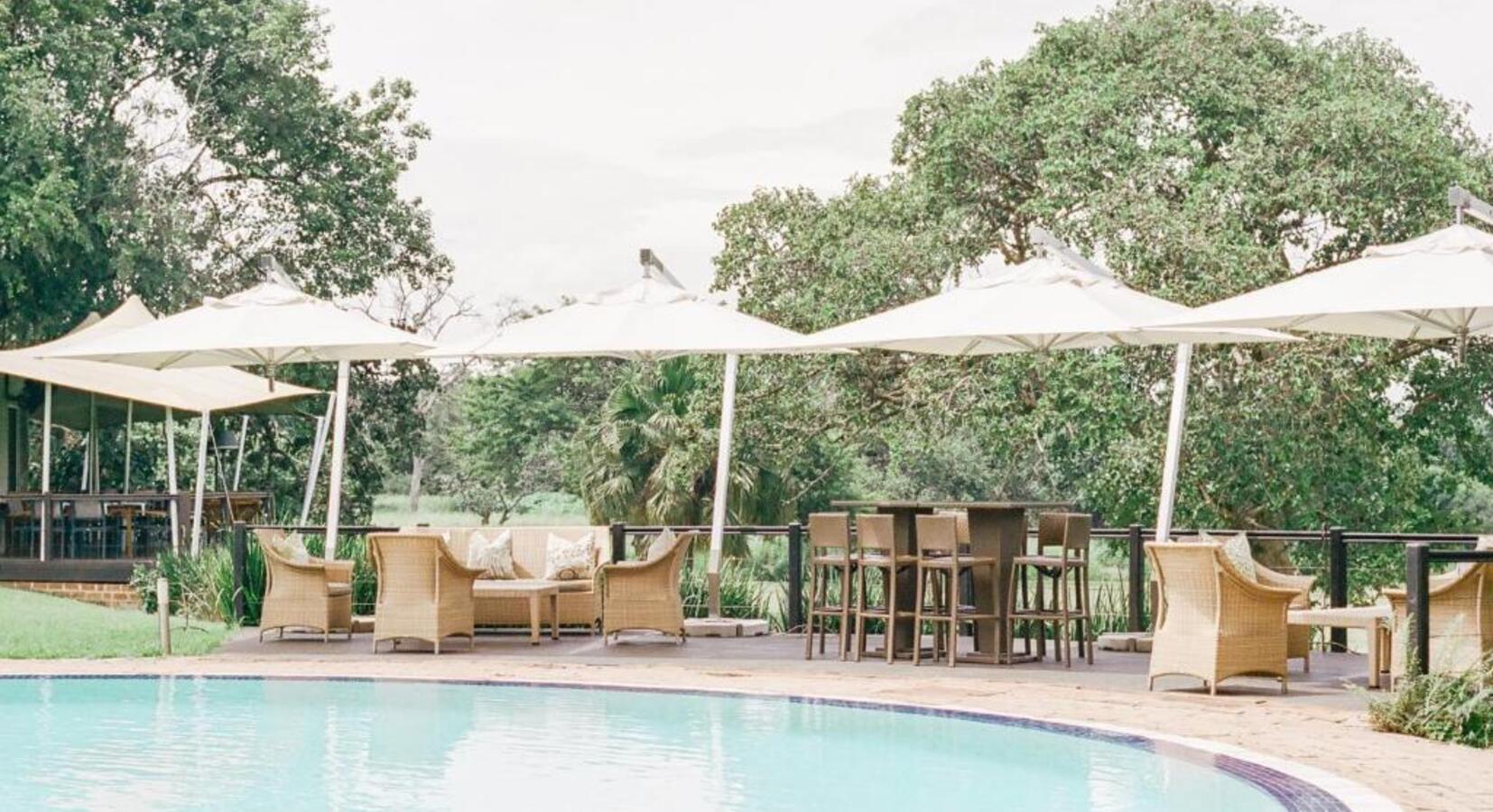 Poolside seating