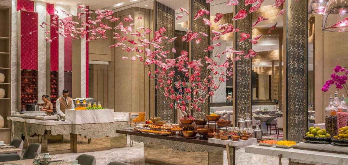 Four Seasons Hotel Kuala Lumpur, Kuala Lumpur, Malaysia. Expert reviews