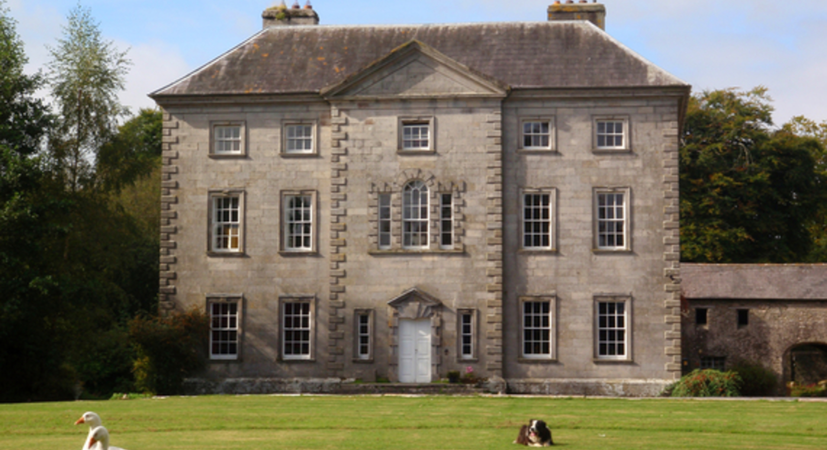 Foto von Roundwood House