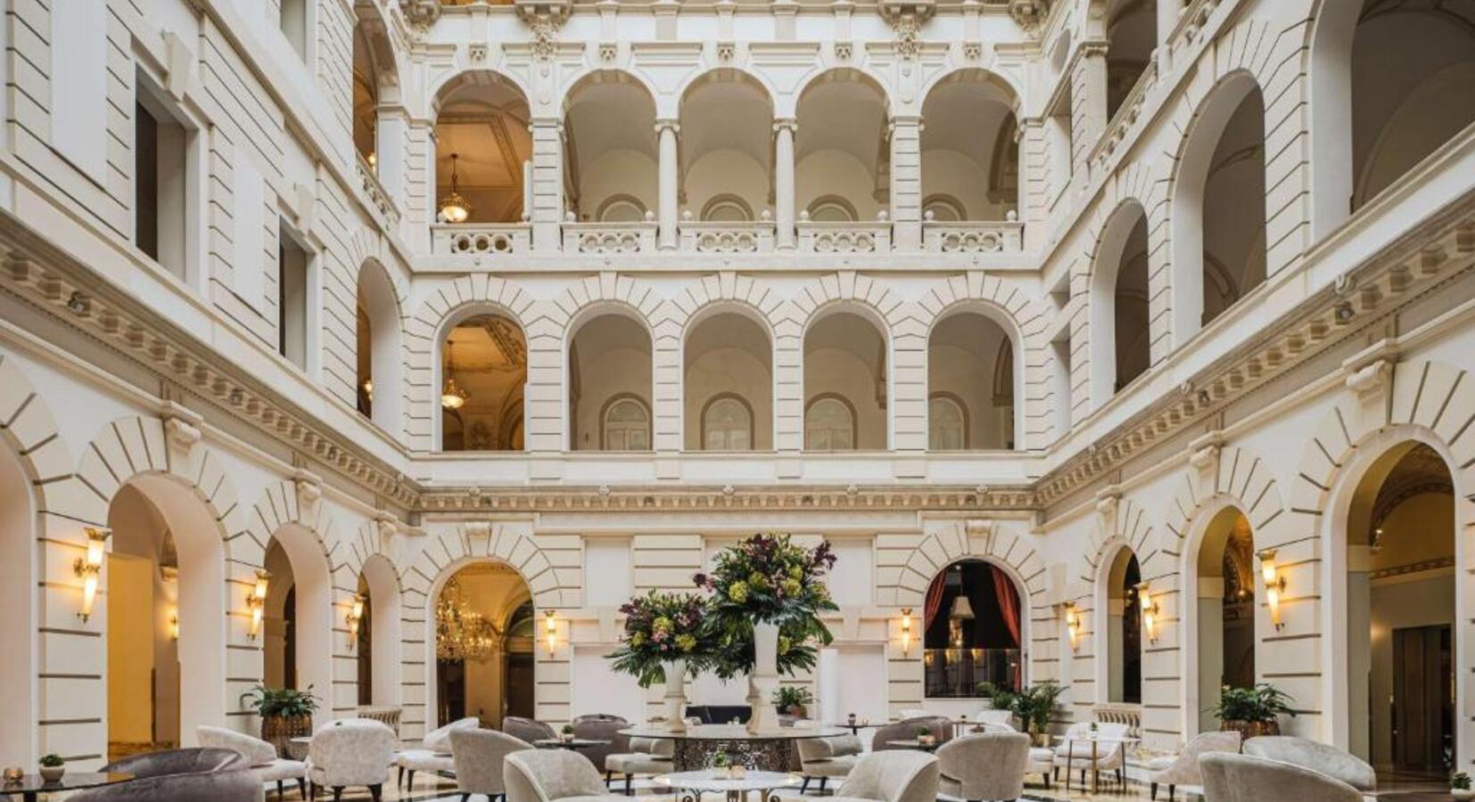 Photo of Anantara New York Palace Hotel