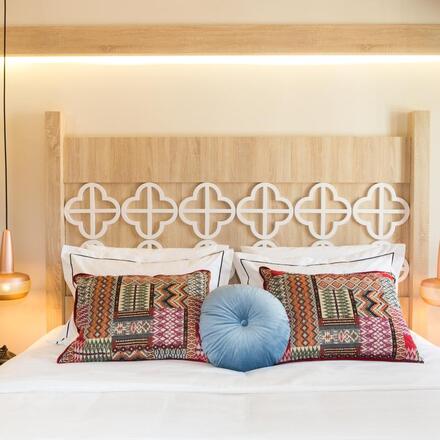 Cressa Suites