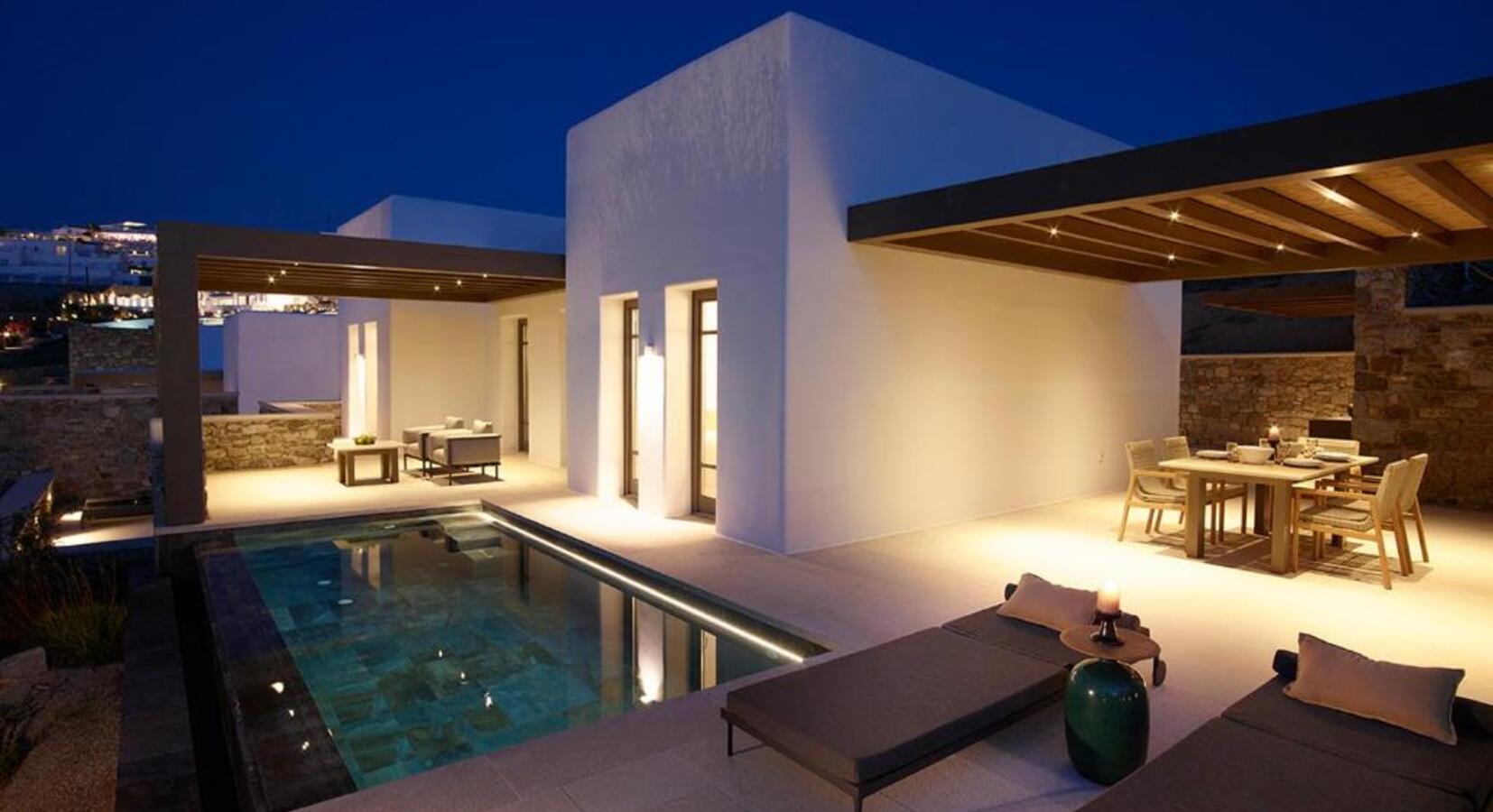 Suite with private pool 