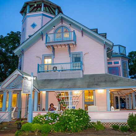 The Oak Bluffs Inn