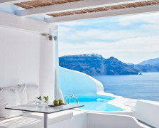 The 10 Best Luxury Hotels on Santorini
