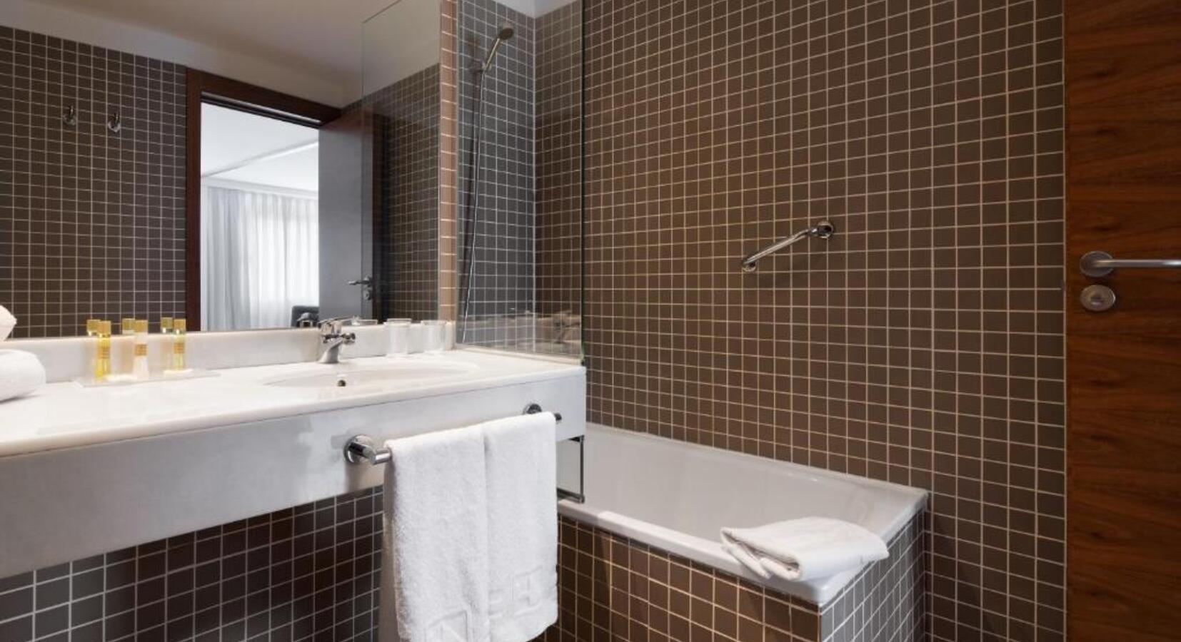 Tiled Bathroom 
