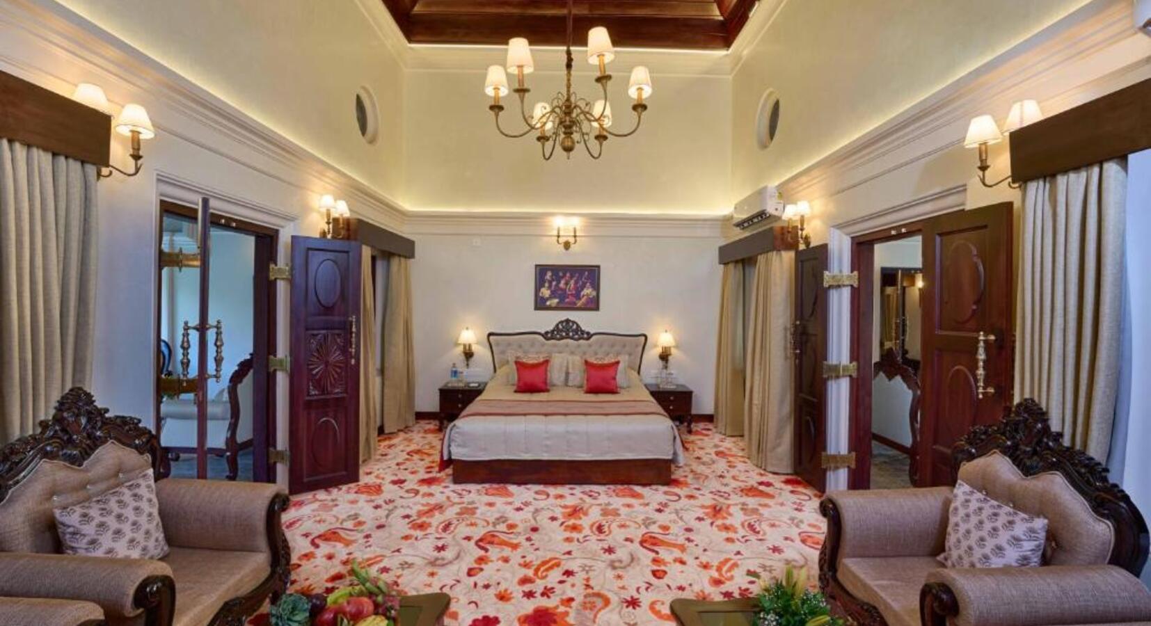 The Raviz Palace - Double Bedroom 