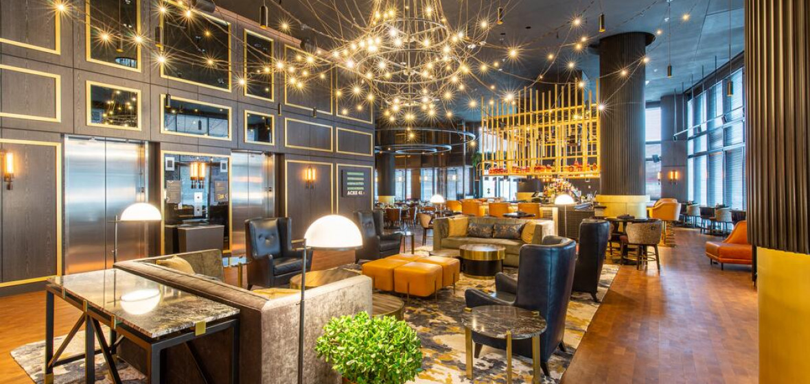 otis hotel austin rooftop bar