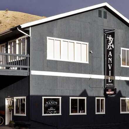 Anvil Hotel