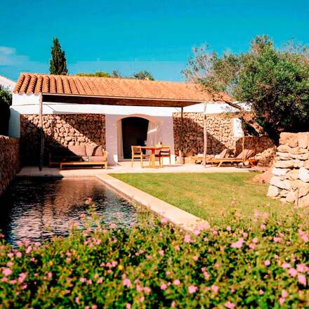 Guest Suite with Private Garden and Pool