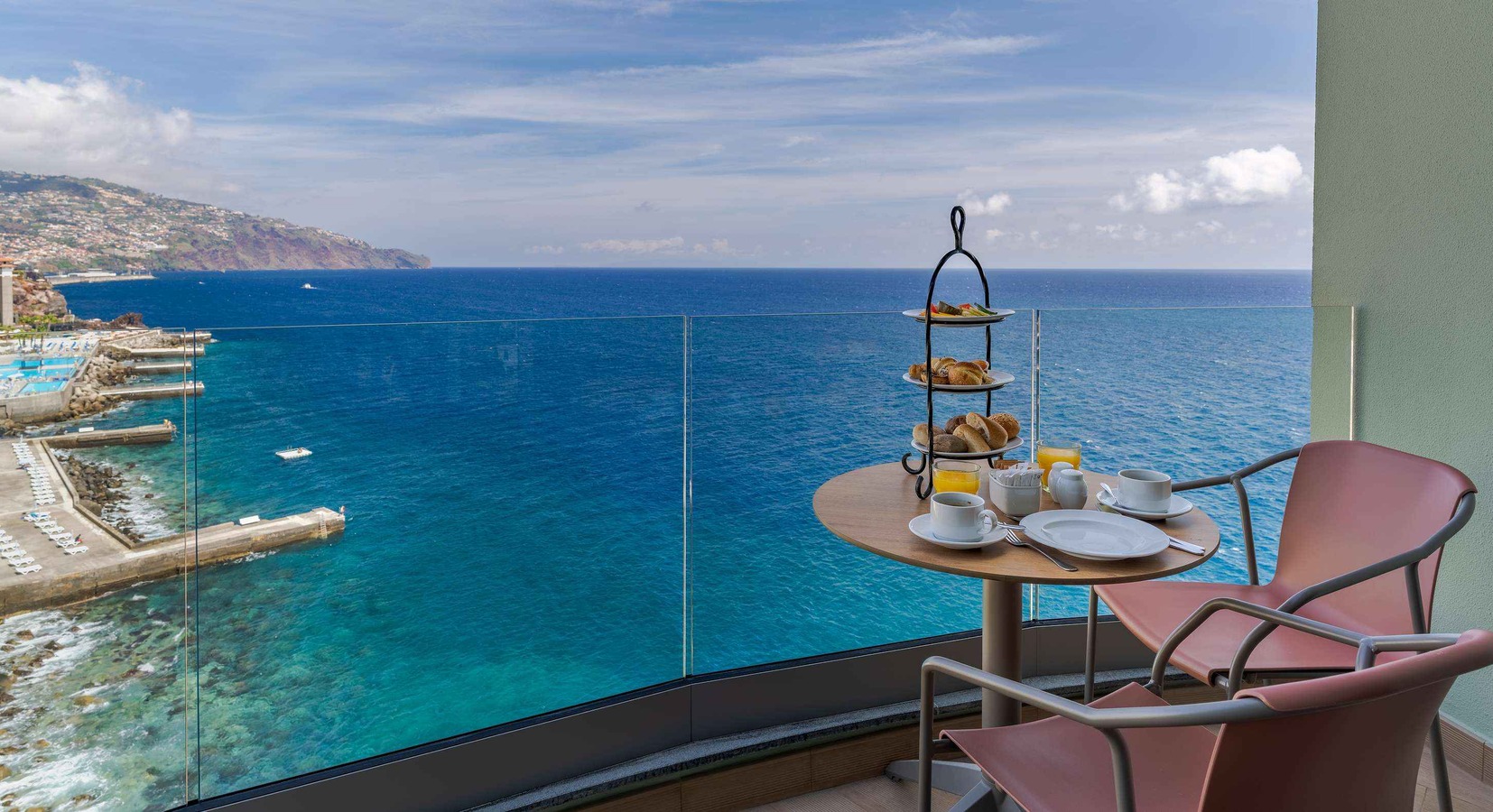 Superior Seaview Room