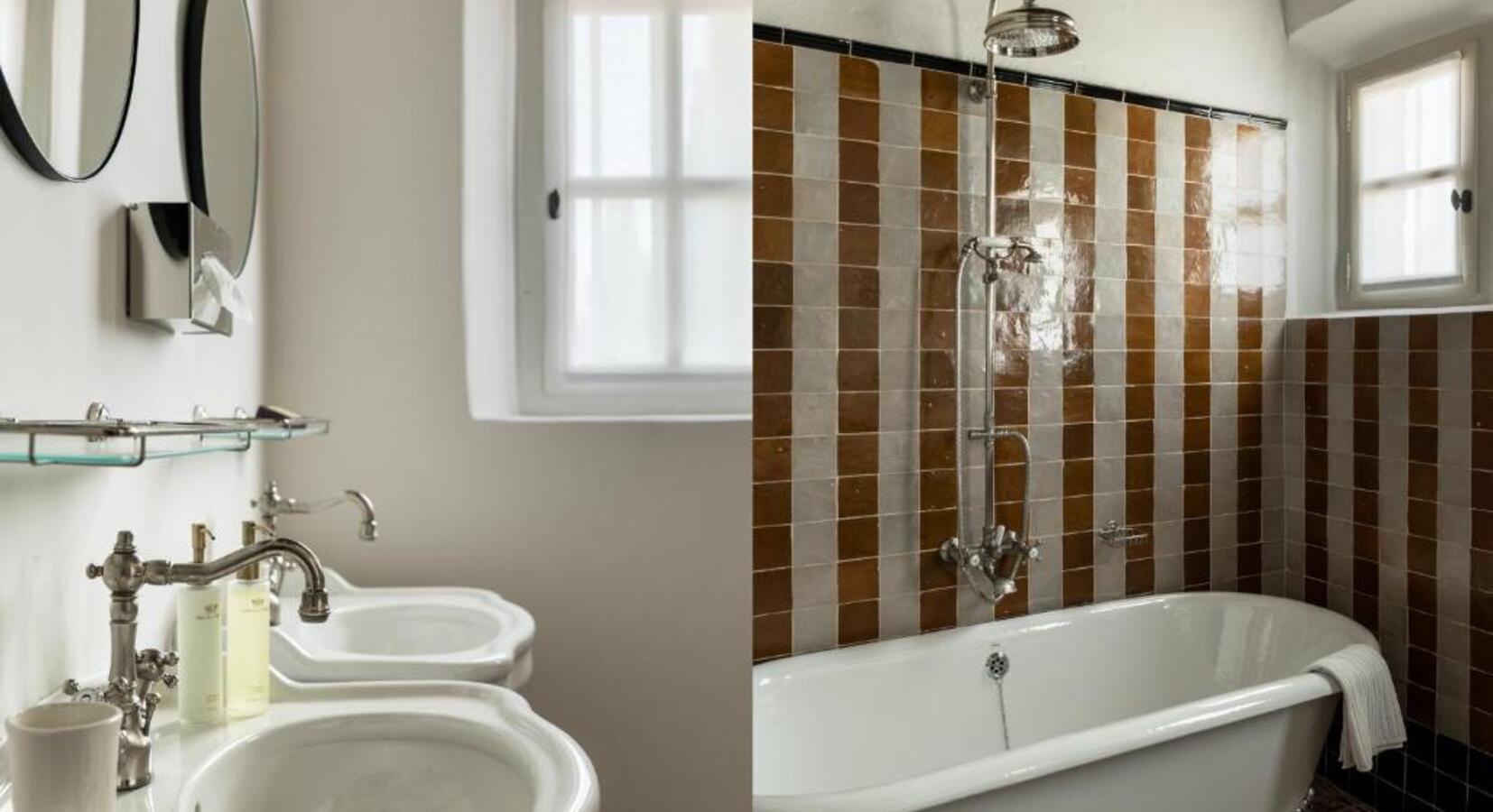 Deluxe Double Bathroom 