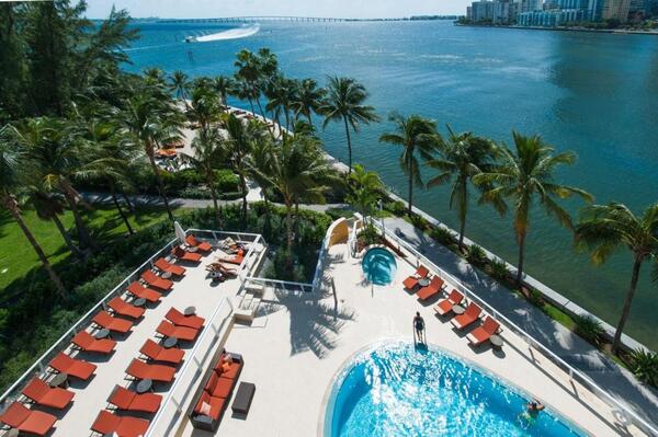 </a><a href="/hotel/mandarin-oriental-miami-miami" target="_blank" rel="noopener">Mandarin Oriental Miami</a><a href="https://www.thehotelguru.com/hotel/viceroy-miami-miami" target="_blank" rel="noopener">