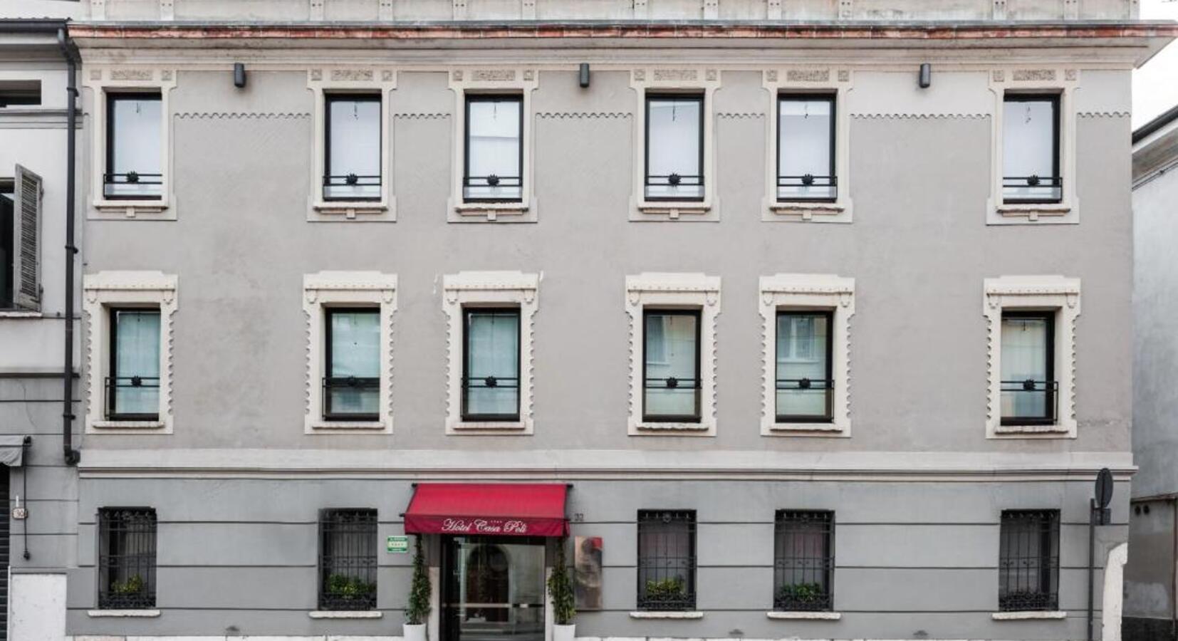 Photo of Hotel Casa Poli