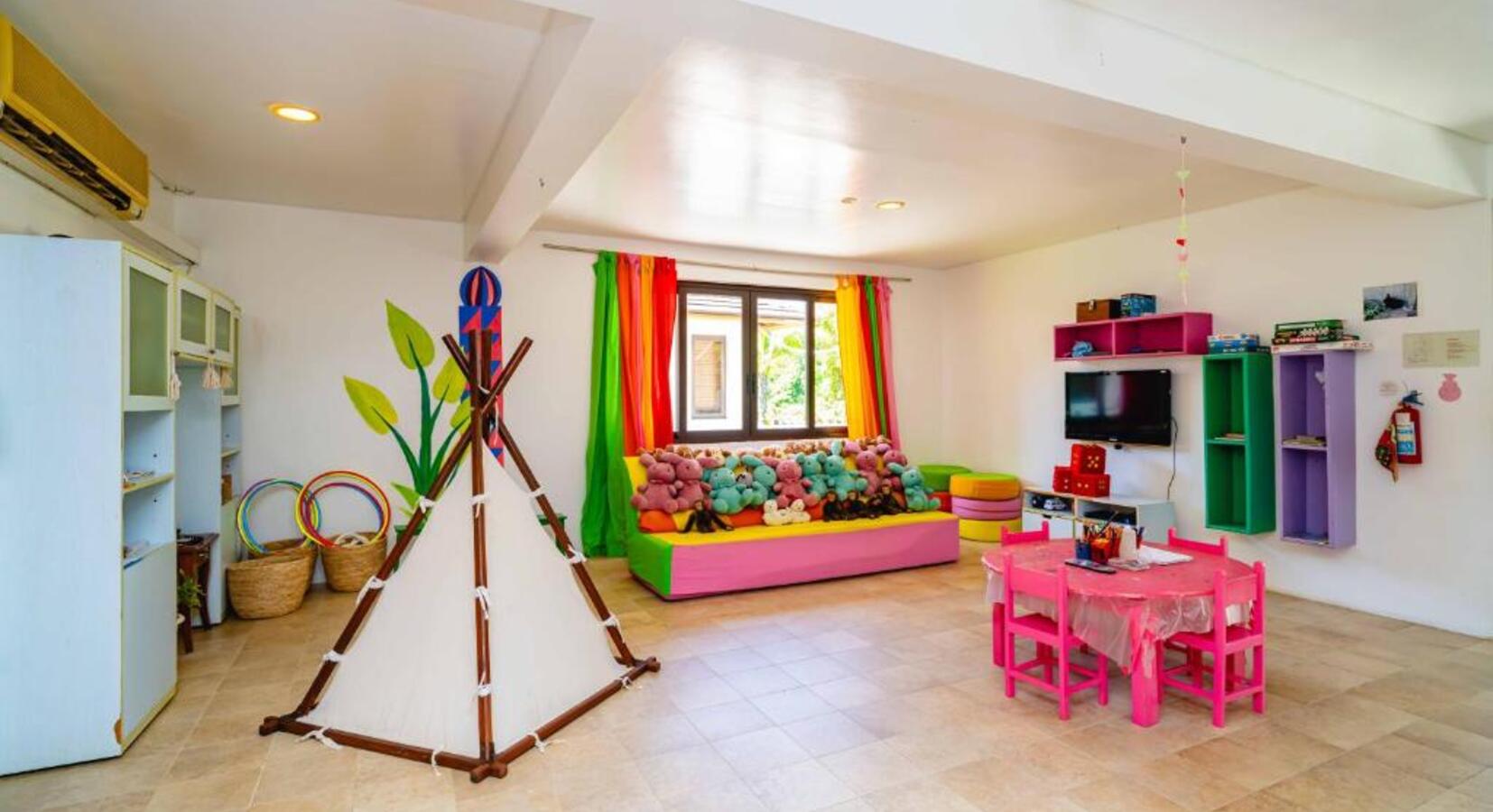 Kids' club