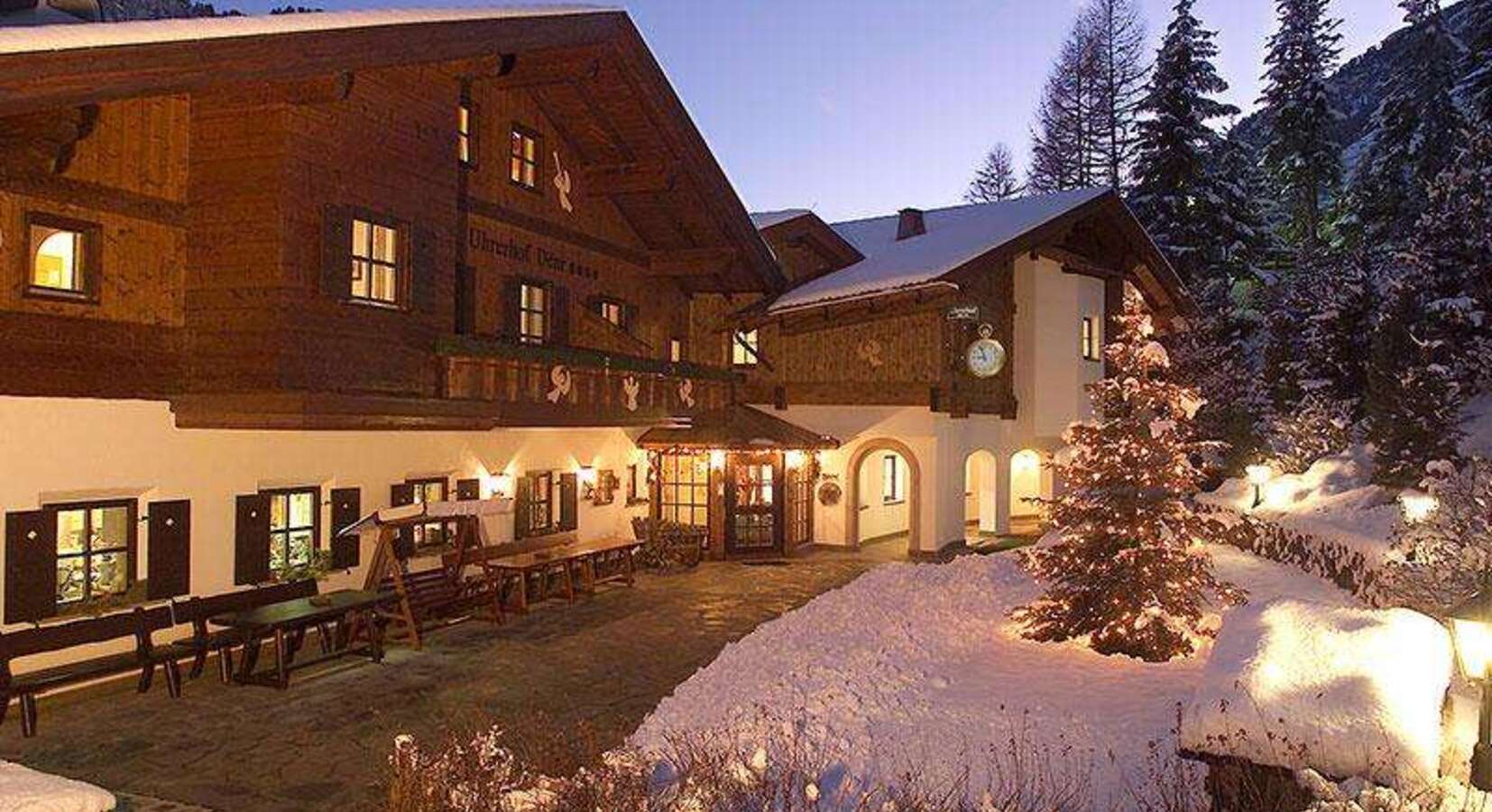 Photo of Hotel Uhrerhof-Deur