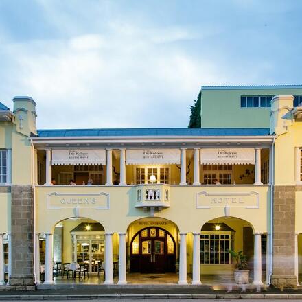 Queen's Hotel